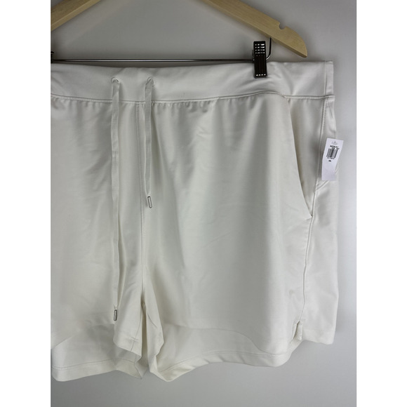 NWT Old Navy High Waisted PowerSoft Shorts White 3" inseam Women's Size XXL - Picture 4 of 11